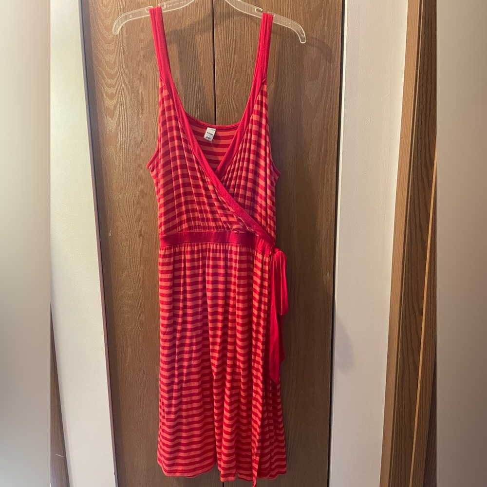Old Navy Women’s Sleeveless Dress, Size: XL, Color: Red Stripe